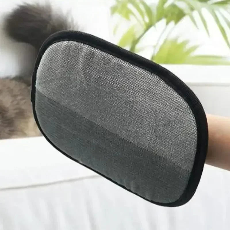Efficient Pet Hair Cleaning Gloves