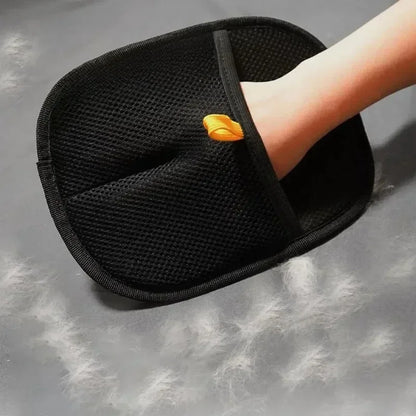 Efficient Pet Hair Cleaning Gloves