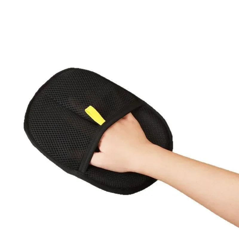 Efficient Pet Hair Cleaning Gloves