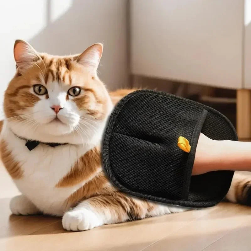 Efficient Pet Hair Cleaning Gloves