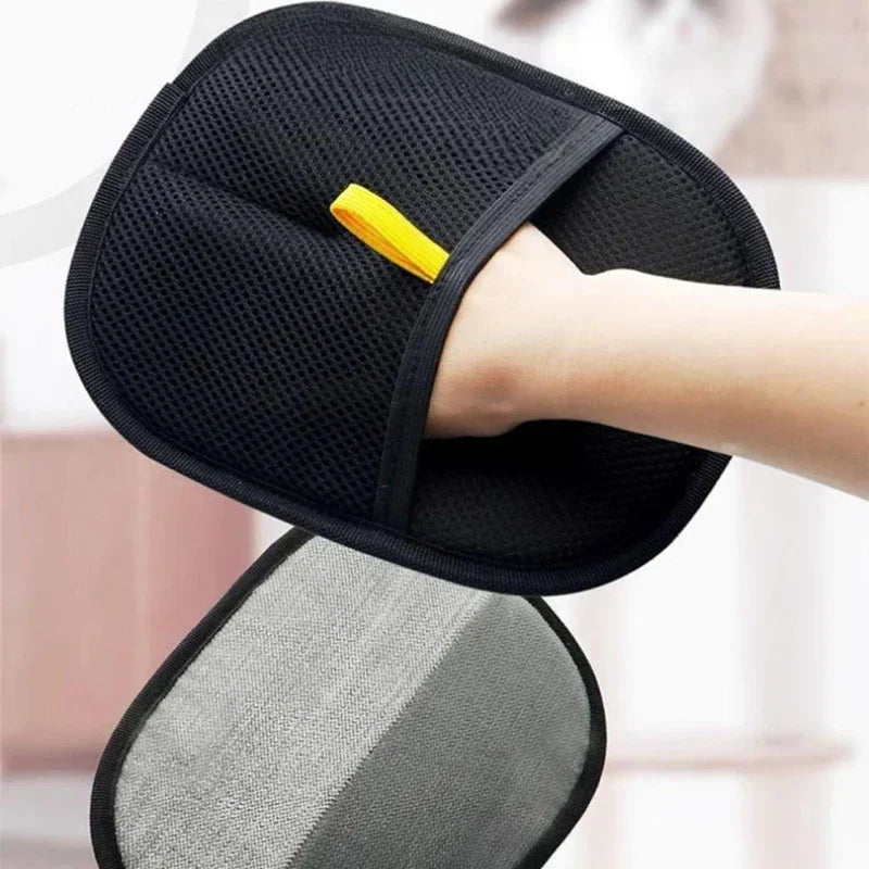 Efficient Pet Hair Cleaning Gloves